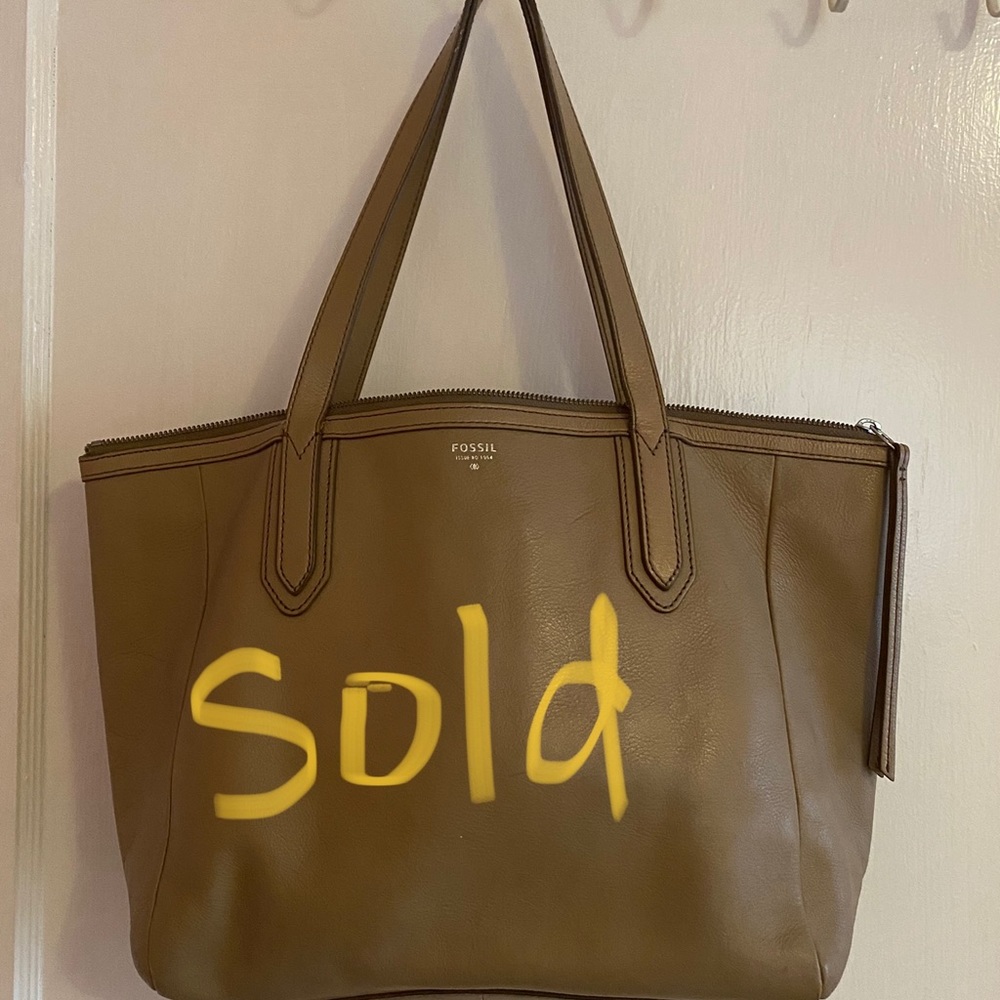 Fossil Tote
